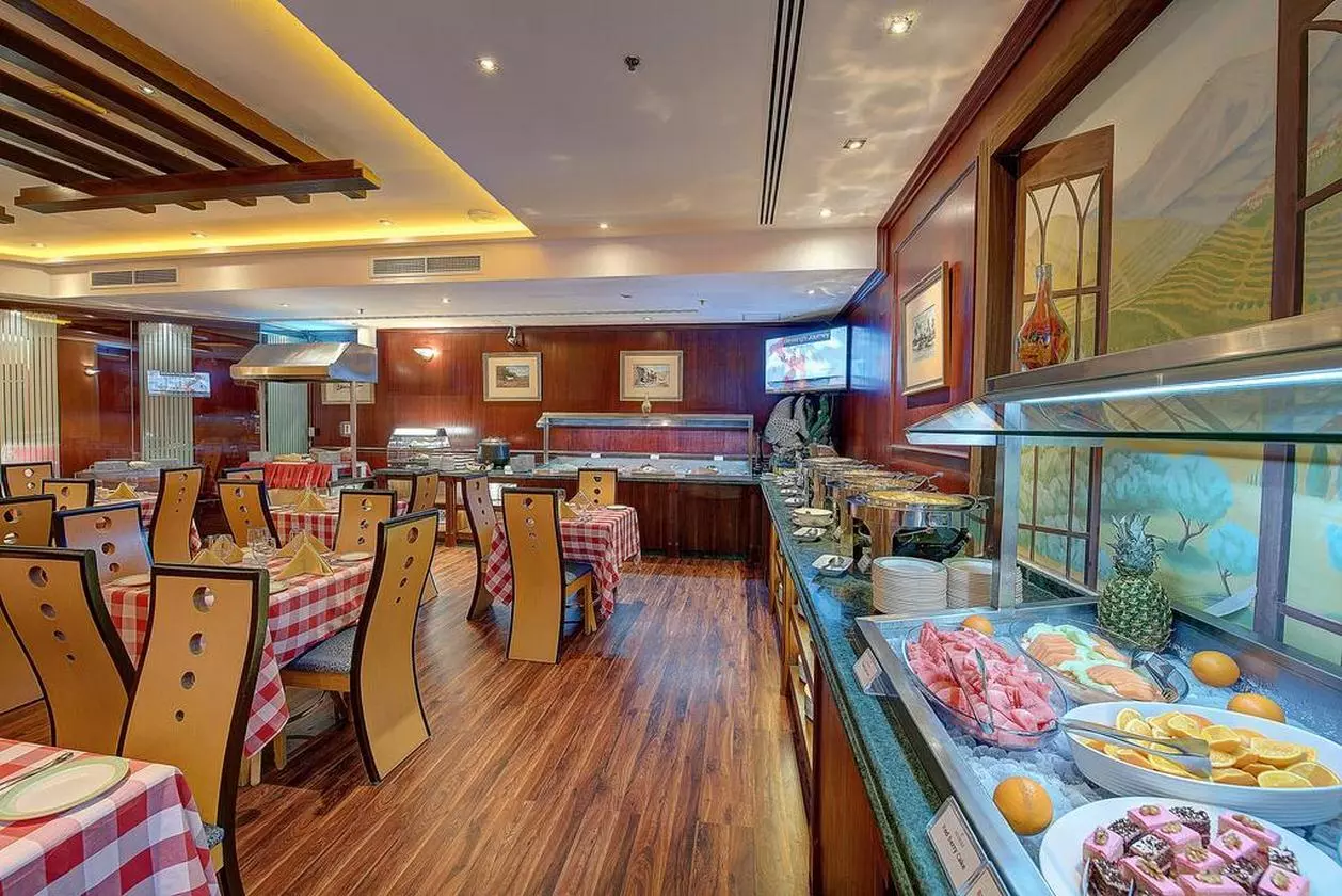 NIHALPALACE_EDIT (7).jpg